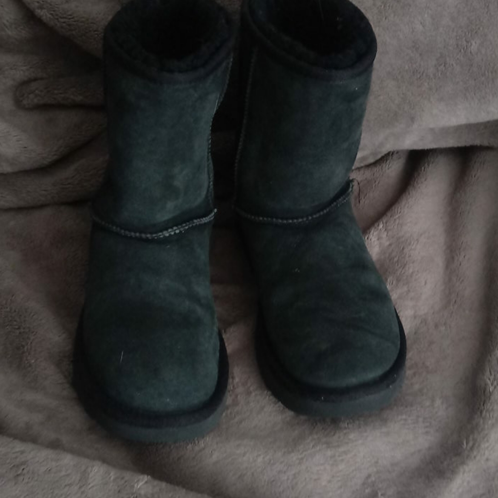 Ugg